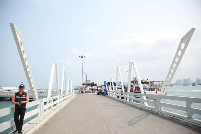 Final phase of Bali Hai Pier roof walkway installation set for July