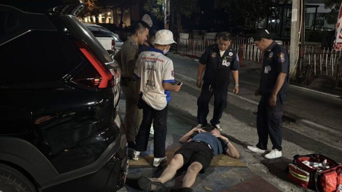 Drunken tourist passes out in front of Pattaya Police Station